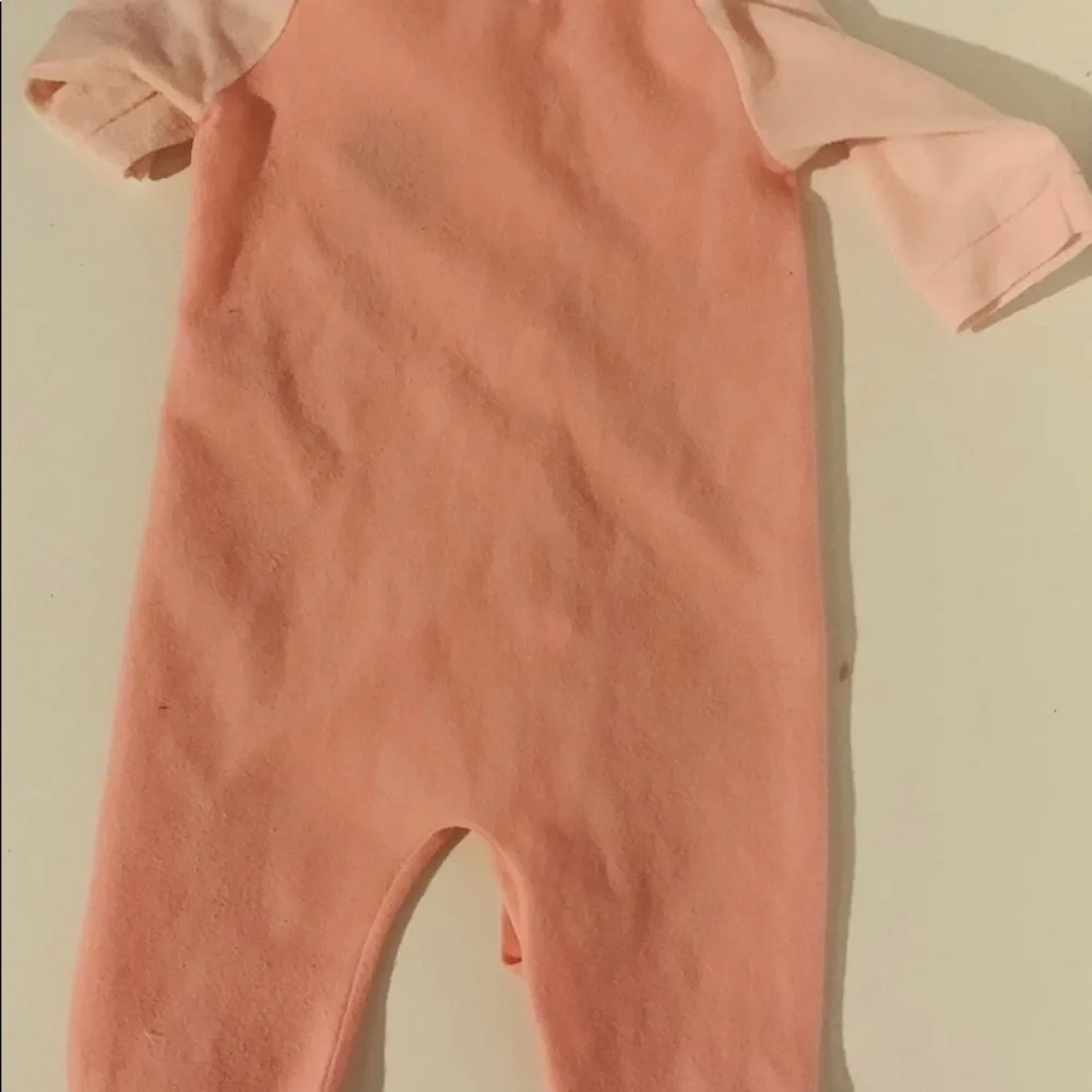 Vintage Lullaby Land Pink Baby Sleeper Sm Birth to 14 lbs Snaps Strawberry